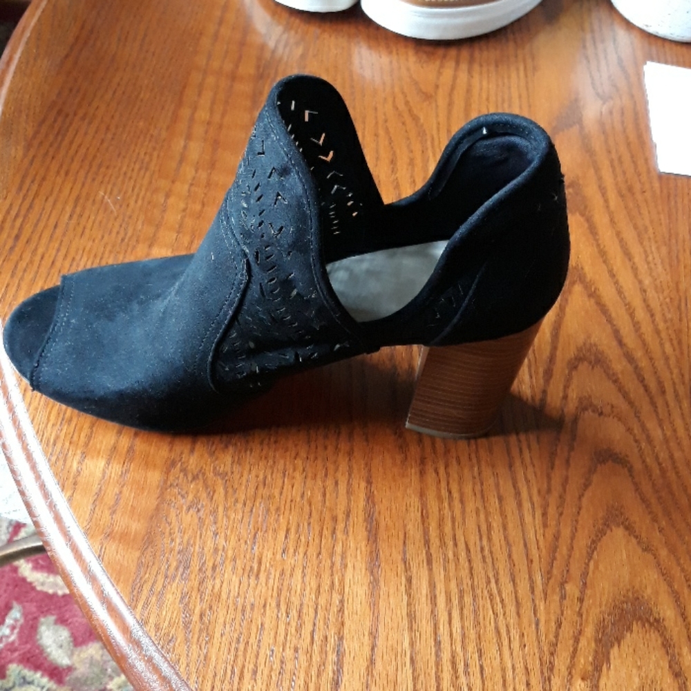 Open Toe Boots - Picture 2 of 4